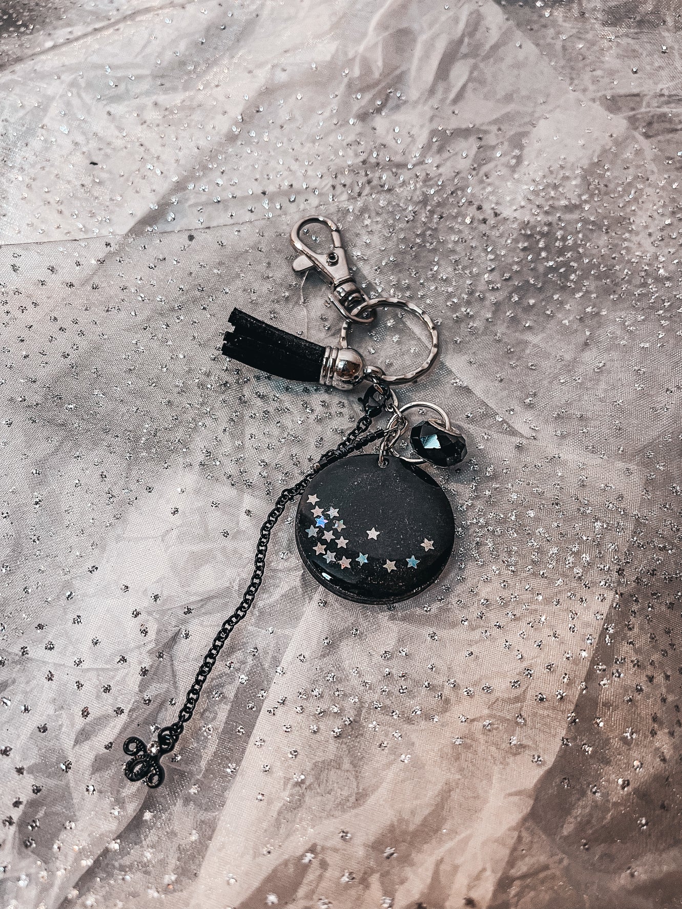 Handmade by M - unikatni pokloni - poklon privezak